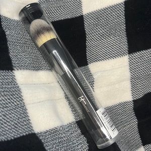 IT Cosmetics Heavenly Luxe #16 Brush